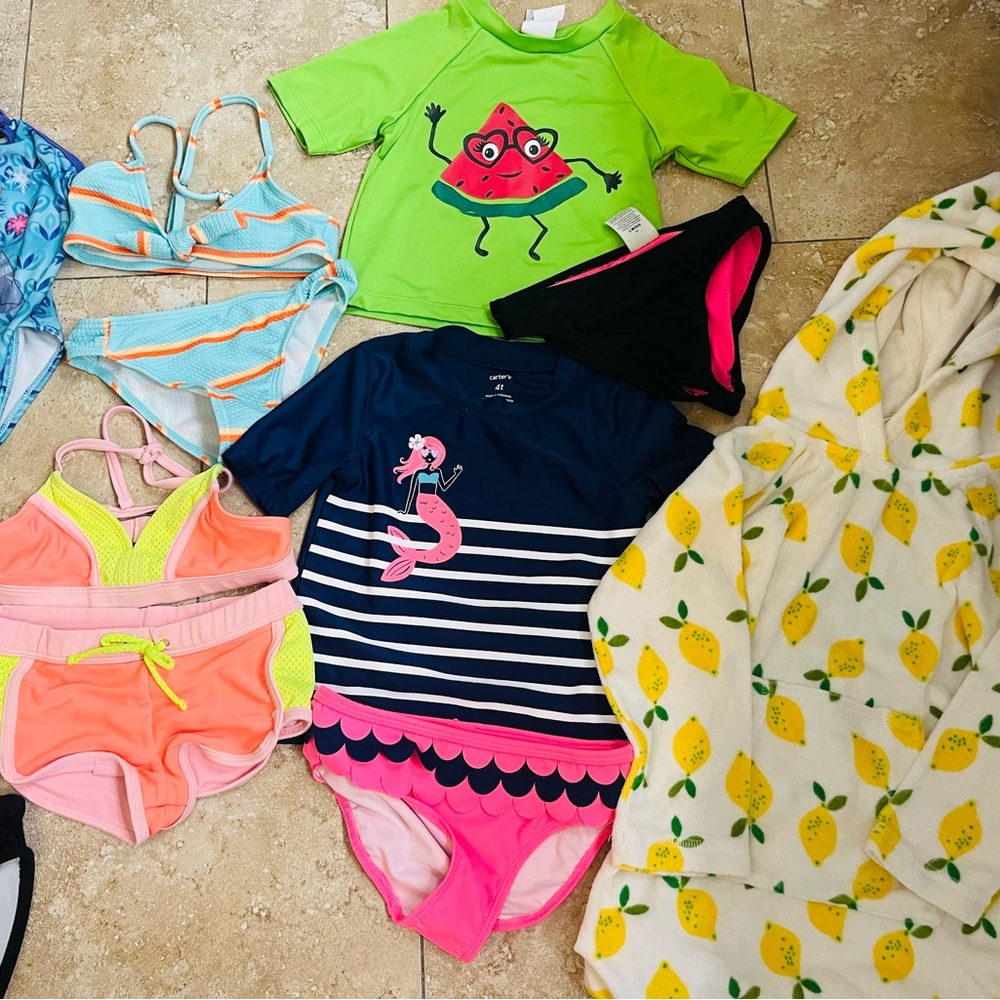 Huge girls 4/5 bathing suit, coverup and mermaid skirt lot - Picture 5 of 5